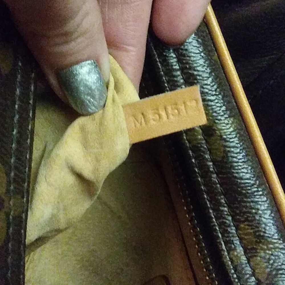 Louis vuitton purse - Picture 3 of 6